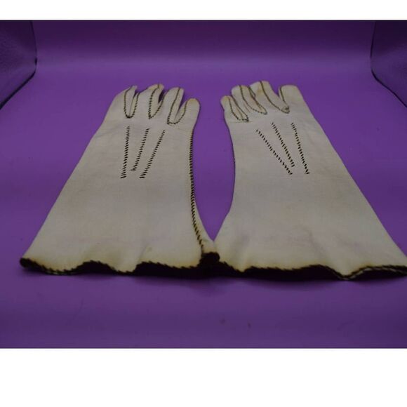 Vintage Off-White Stitched Leather Gloves - Picture 4 of 4